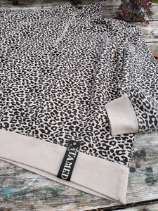 Leopard 1/4 Zip sweatshirt