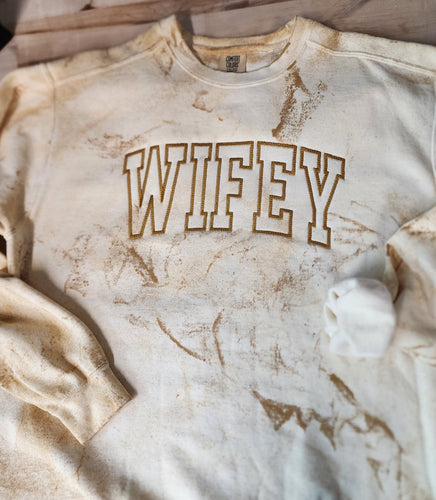 WIFEY Embroidered Crewneck Sweatshirt